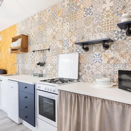 Latas Del Almendro 3 *